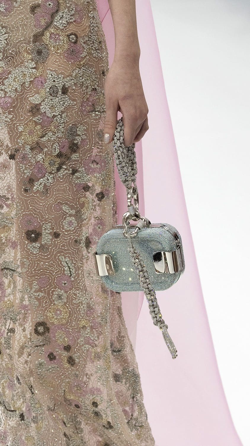 Fendi Haute Couture Spring Summer 2023 Details Close Up Runway Magazine 115