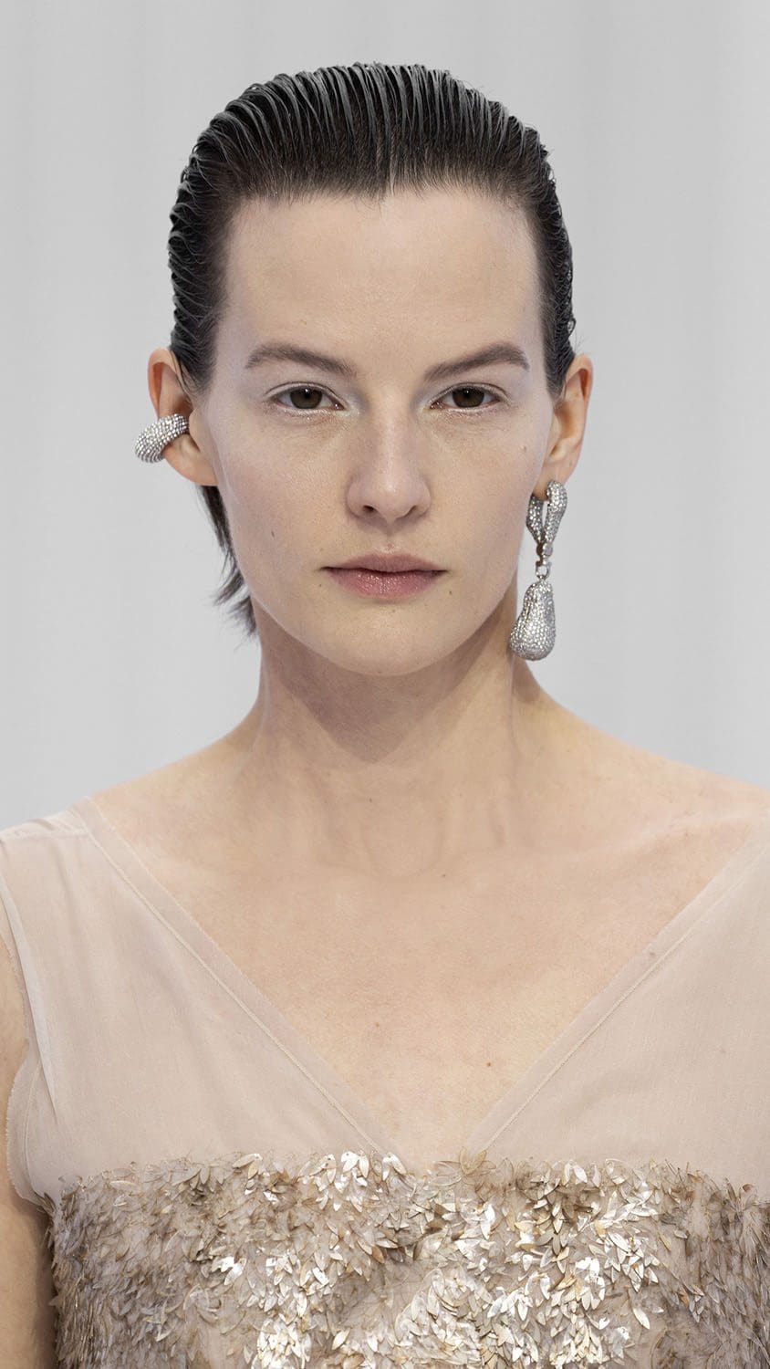 Fendi Haute Couture Spring Summer 2023 Details Close Up Runway Magazine 20