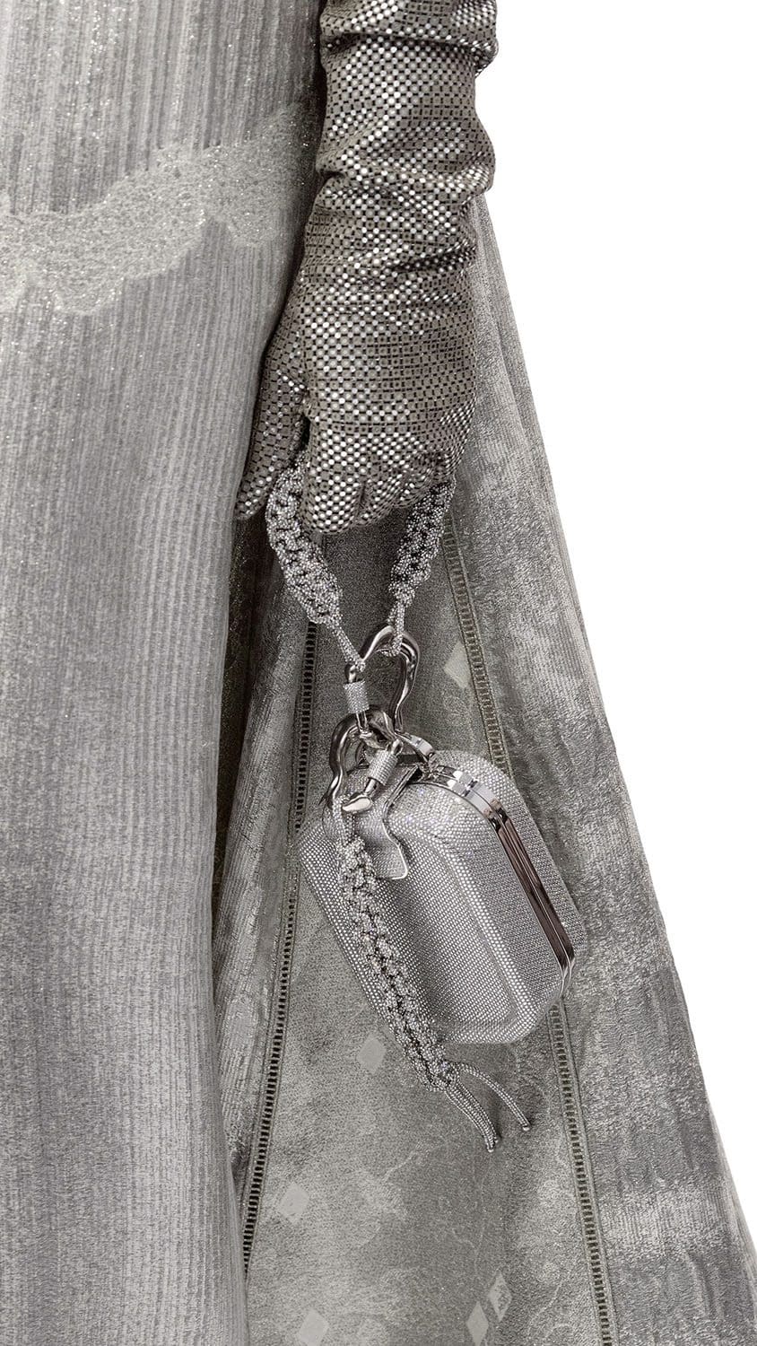 Fendi Haute Couture Spring Summer 2023 Details Close Up Runway Magazine 4