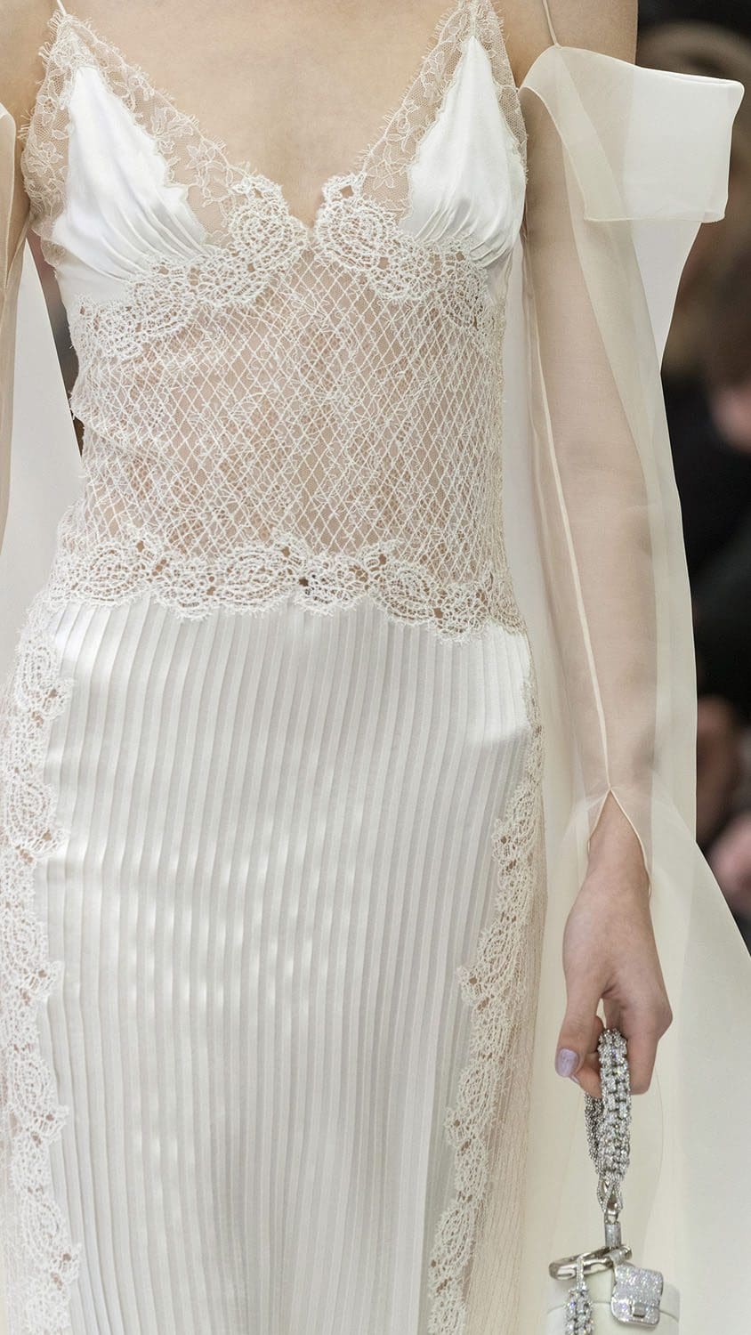 Fendi Haute Couture Spring Summer 2023 Details Close Up Runway Magazine 48