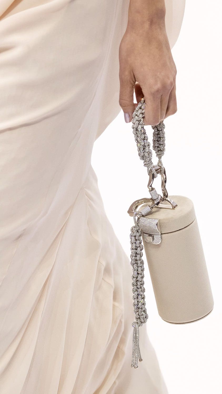 Fendi Haute Couture Spring Summer 2023 Details Close Up Runway Magazine 49