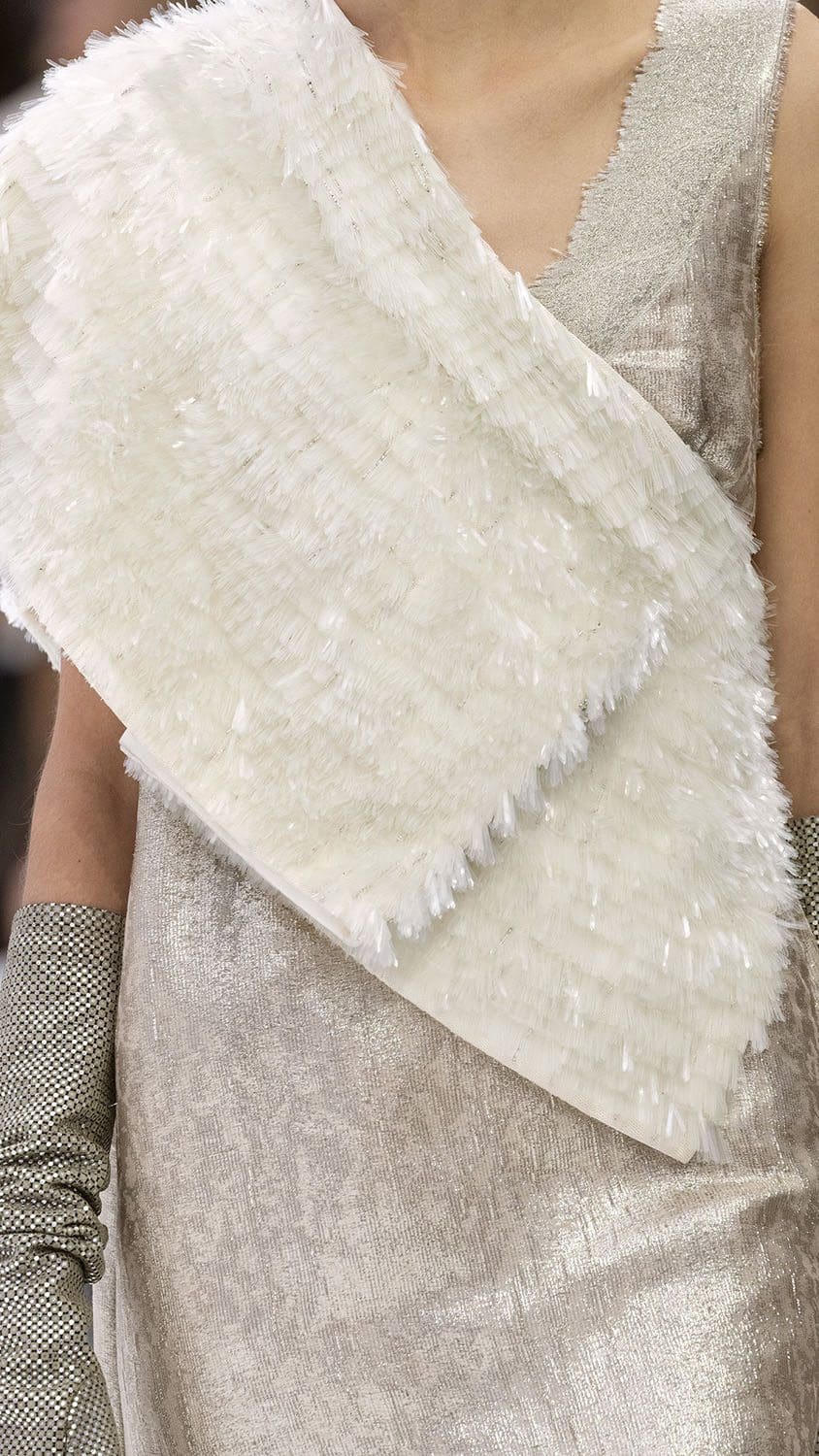 Fendi Haute Couture Spring Summer 2023 Details Close Up Runway Magazine 7