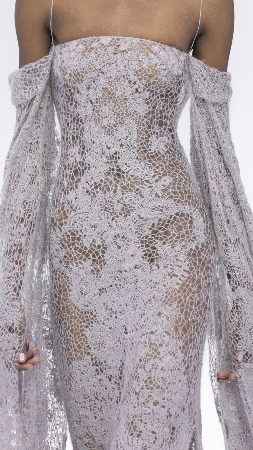 Fendi Haute Couture Spring Summer 2023 Details Close Up Runway Magazine 70