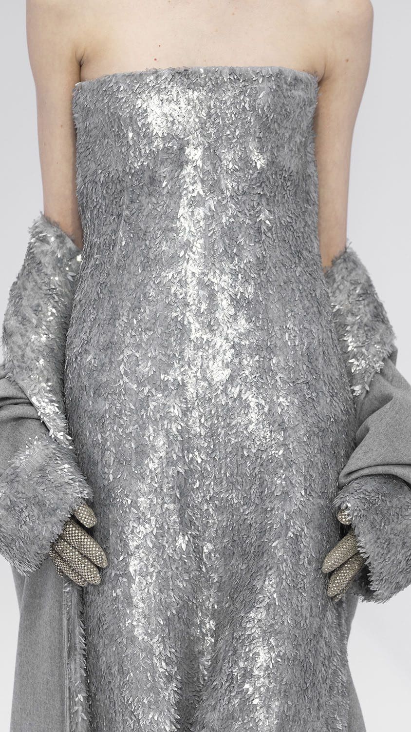Fendi Haute Couture Spring Summer 2023 Details Close Up Runway Magazine 76