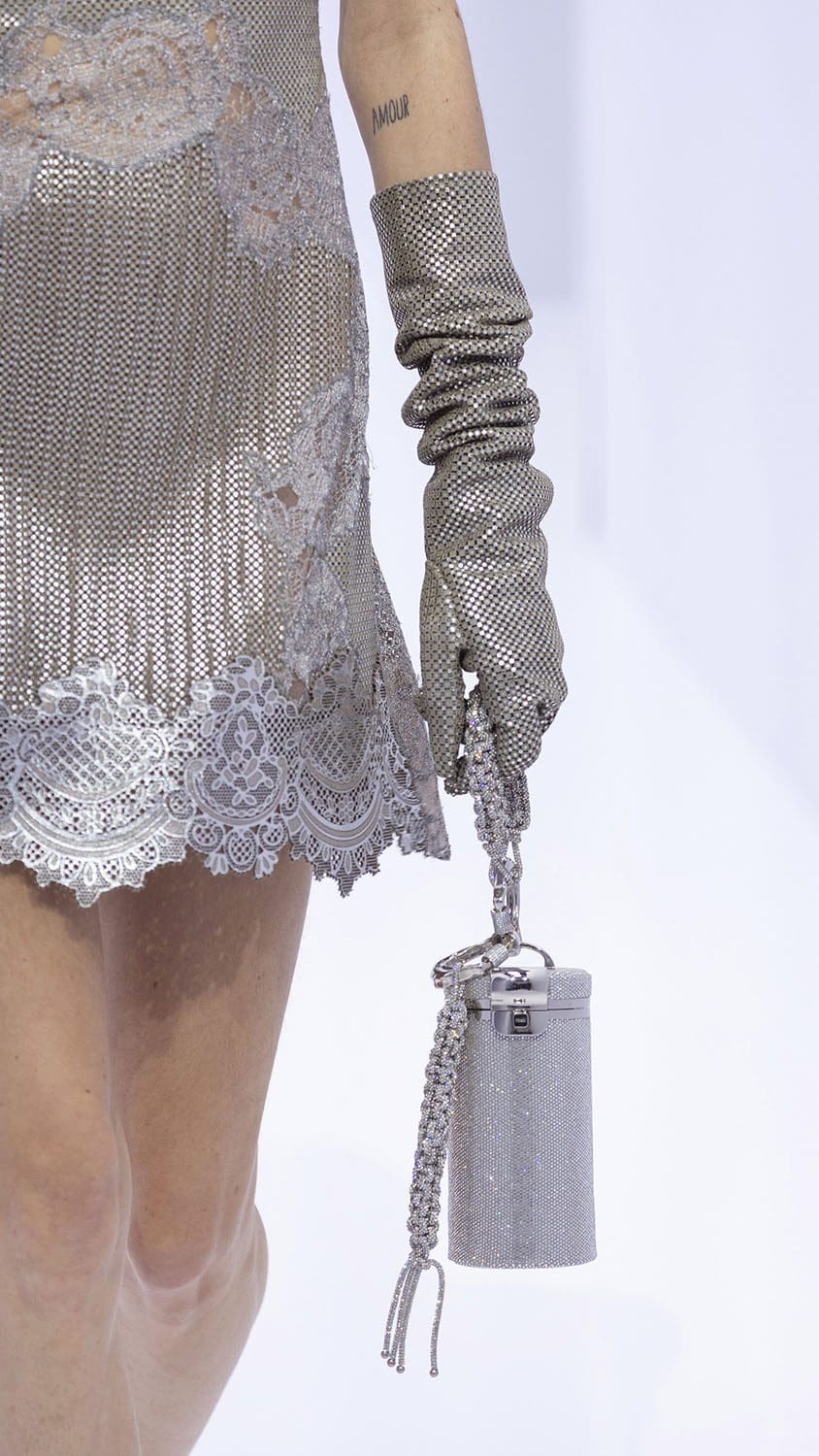 Fendi Haute Couture Spring Summer 2023 Details Close Up Runway Magazine 79