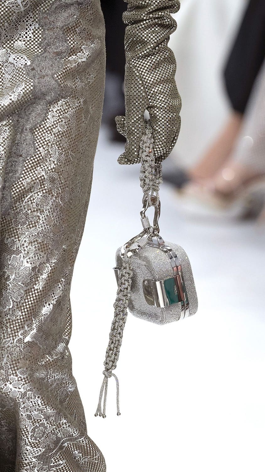 Fendi Haute Couture Spring Summer 2023 Details Close Up Runway Magazine 85