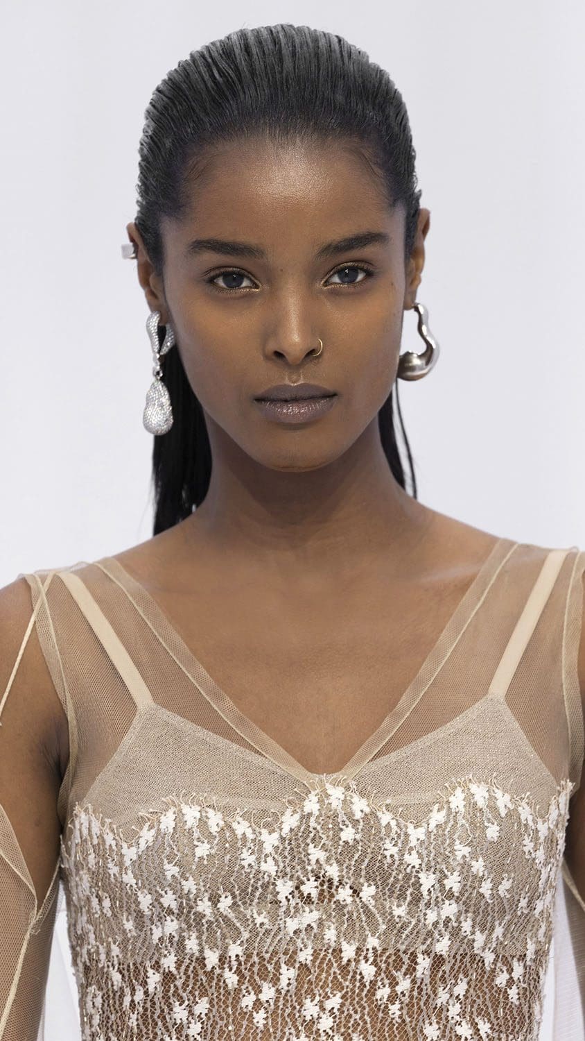 Fendi Haute Couture Spring Summer 2023 Details Close Up Runway Magazine 92