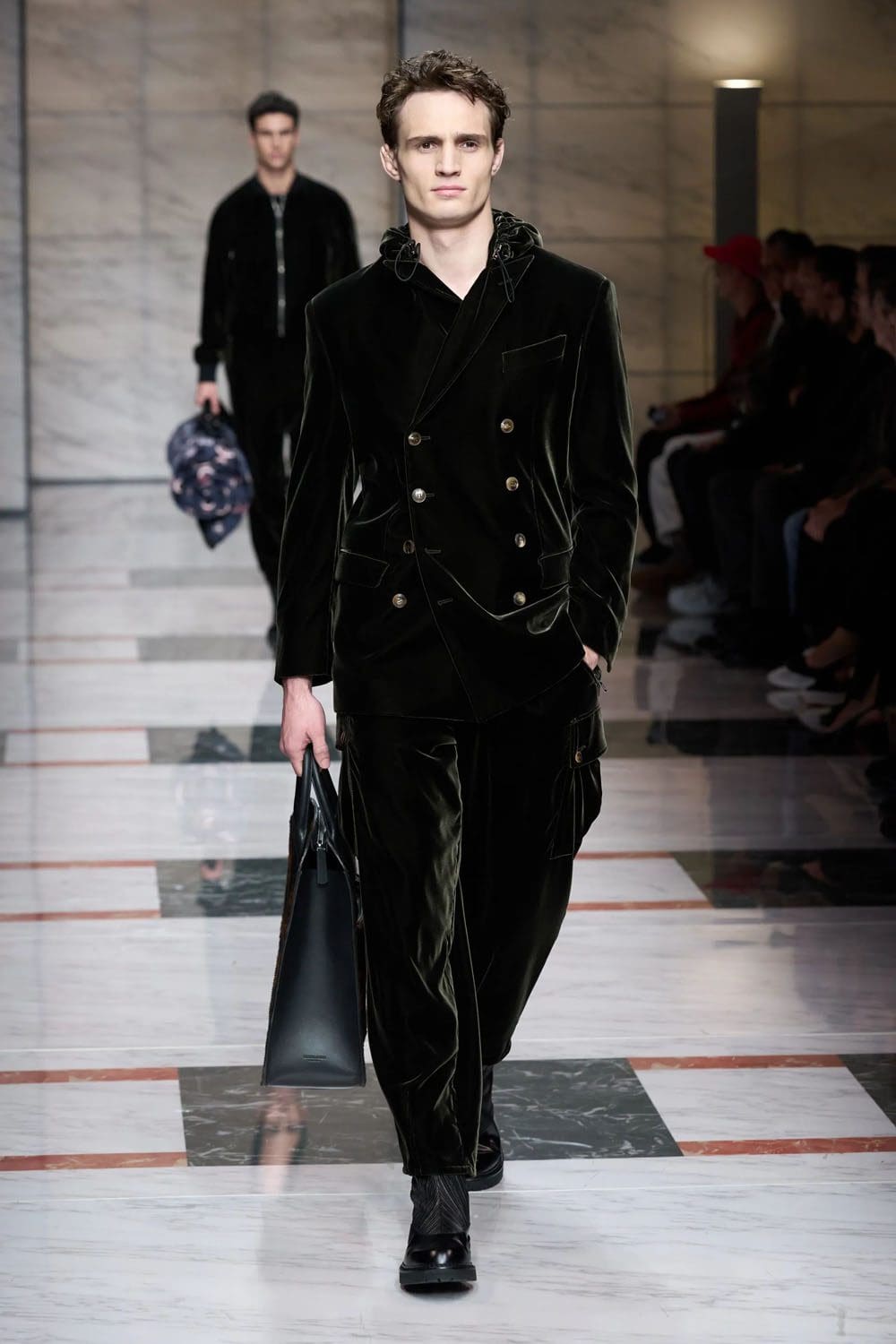 Giorgio Armani Fall Winter 2023 2024 Menswear Runway Magazine 37