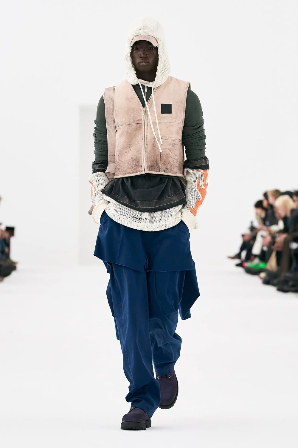 Givenchy Fall Winter 2023 2024 Menswear Runway Magazine 18