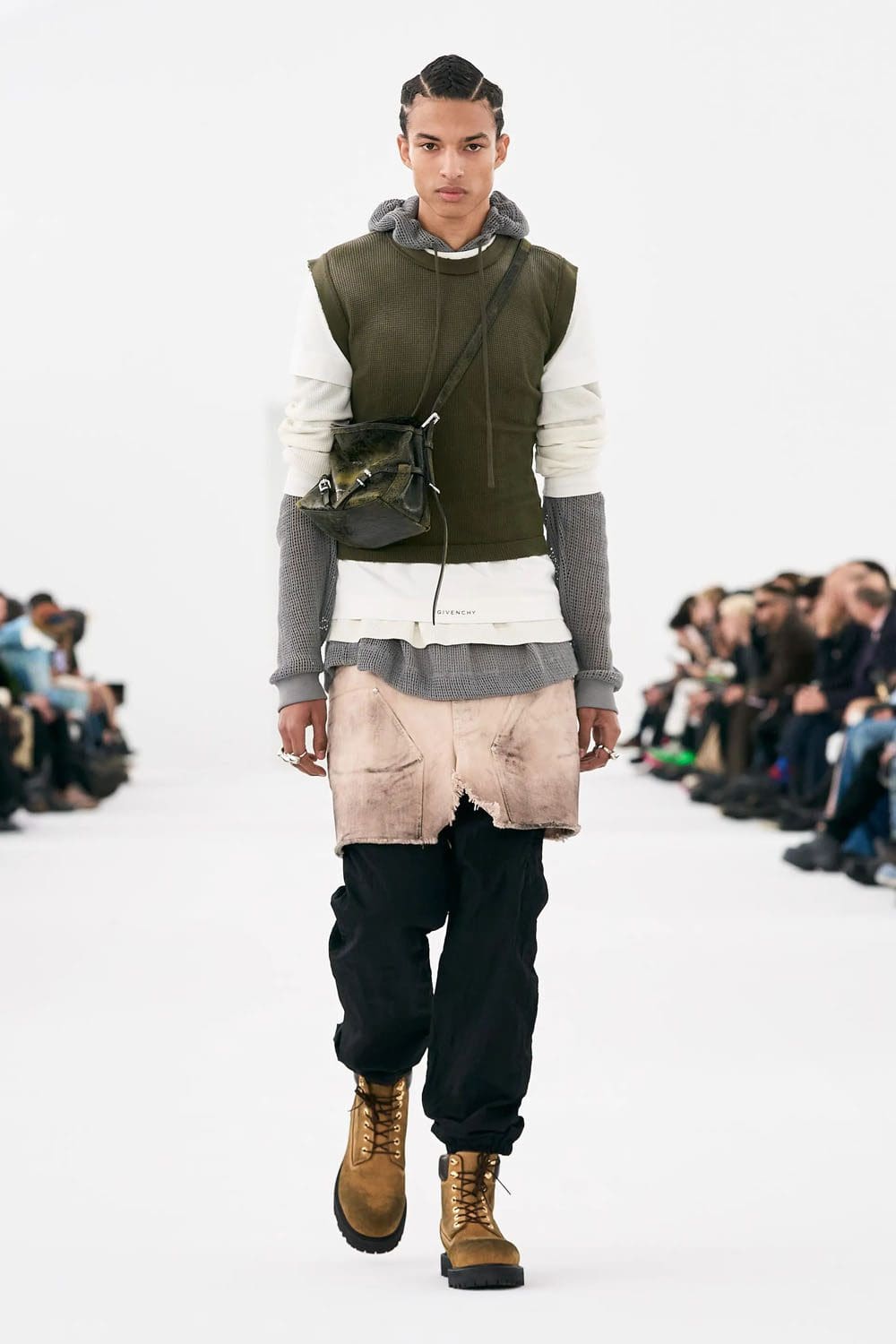 Givenchy Fall Winter 2023 2024 Menswear Runway Magazine 19