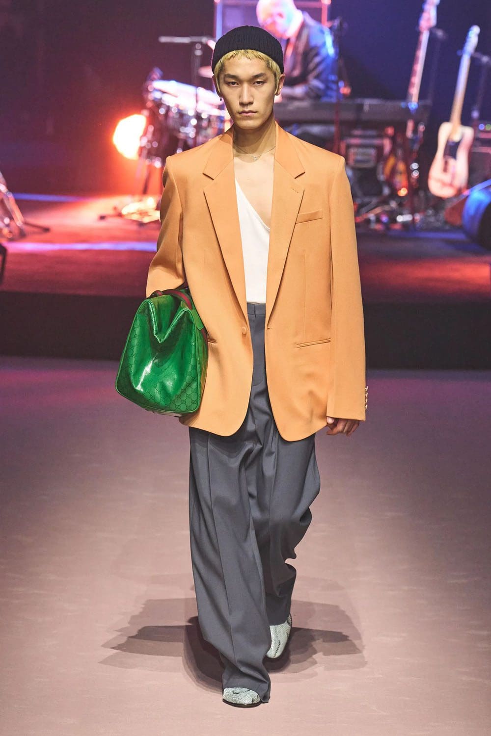 Gucci Fall Winter 2023 2024 Runway Magazine 16