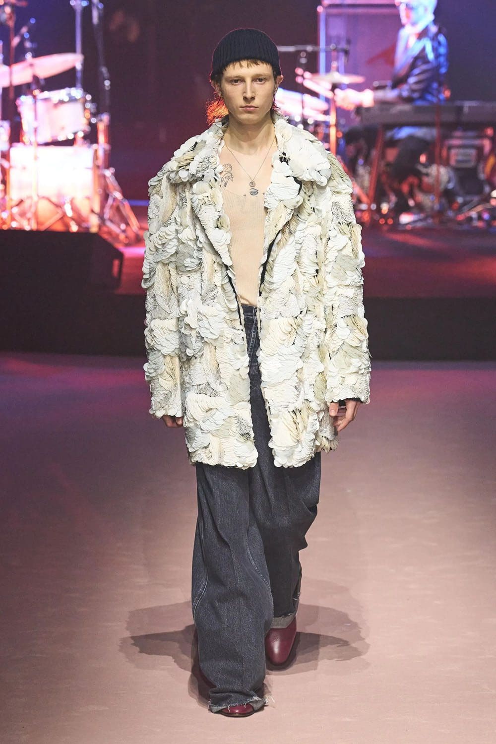 Gucci Fall Winter 2023 2024 Runway Magazine 17