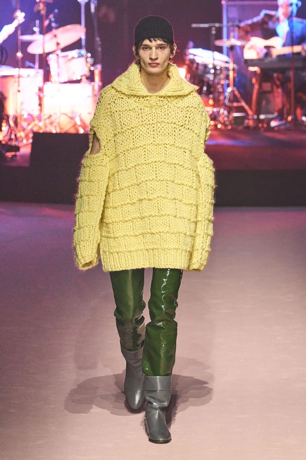 Gucci Fall Winter 2023 2024 Runway Magazine 20
