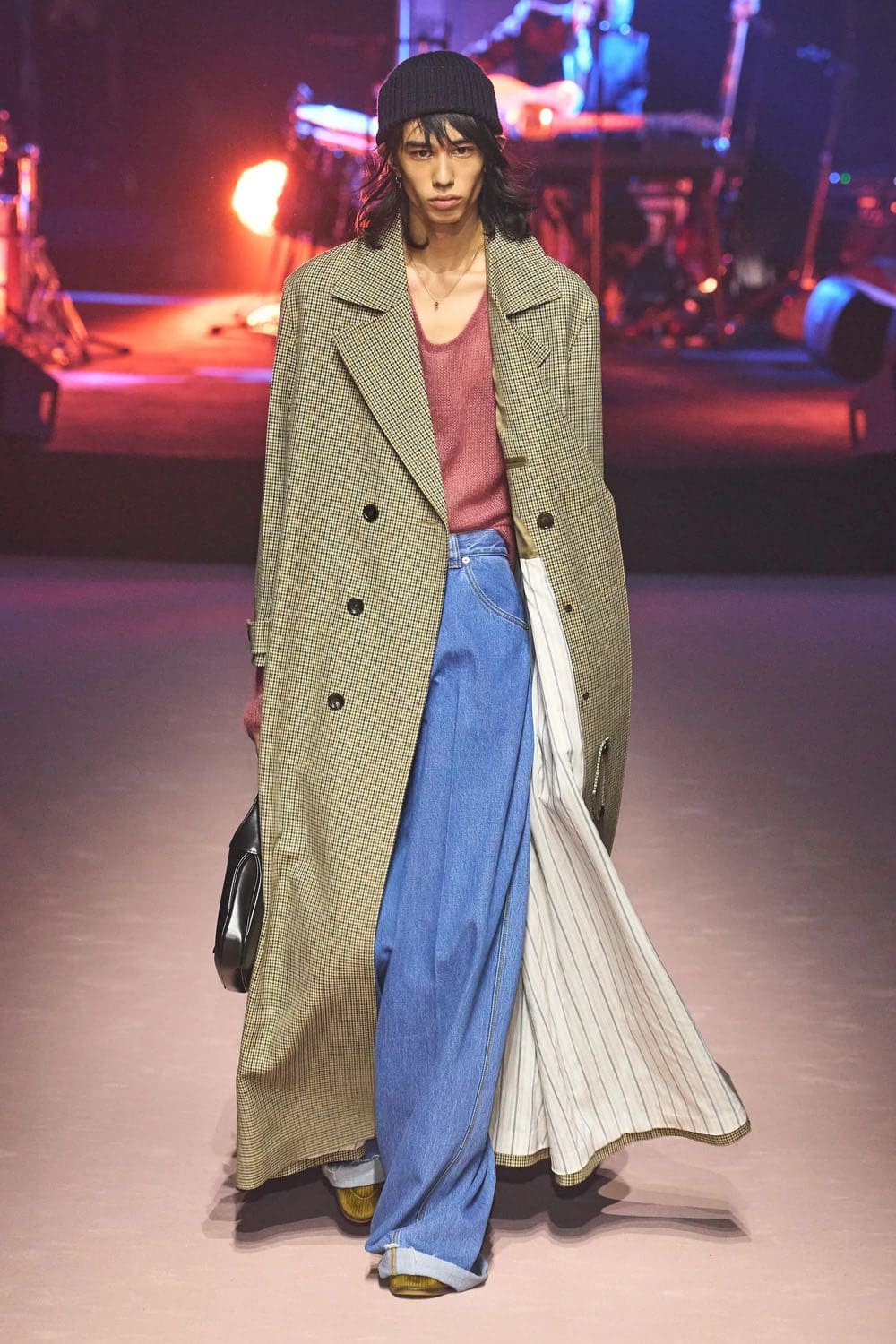 Gucci Fall Winter 2023 2024 Runway Magazine 22