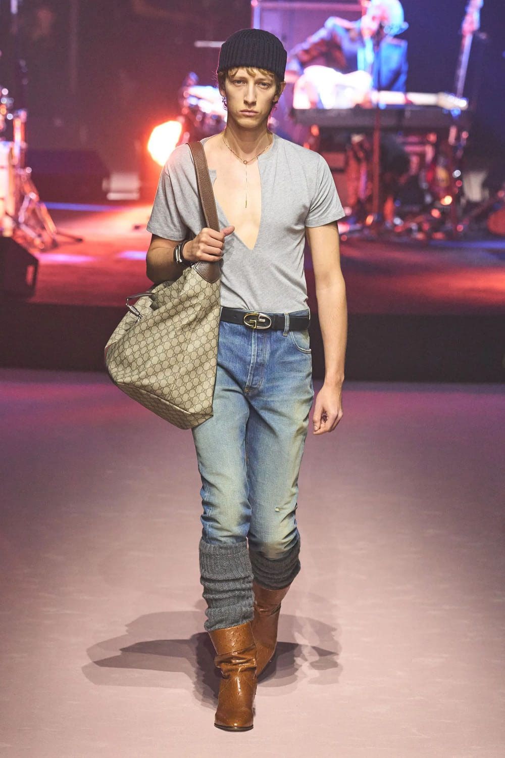 Gucci Fall Winter 2023 2024 Runway Magazine 24