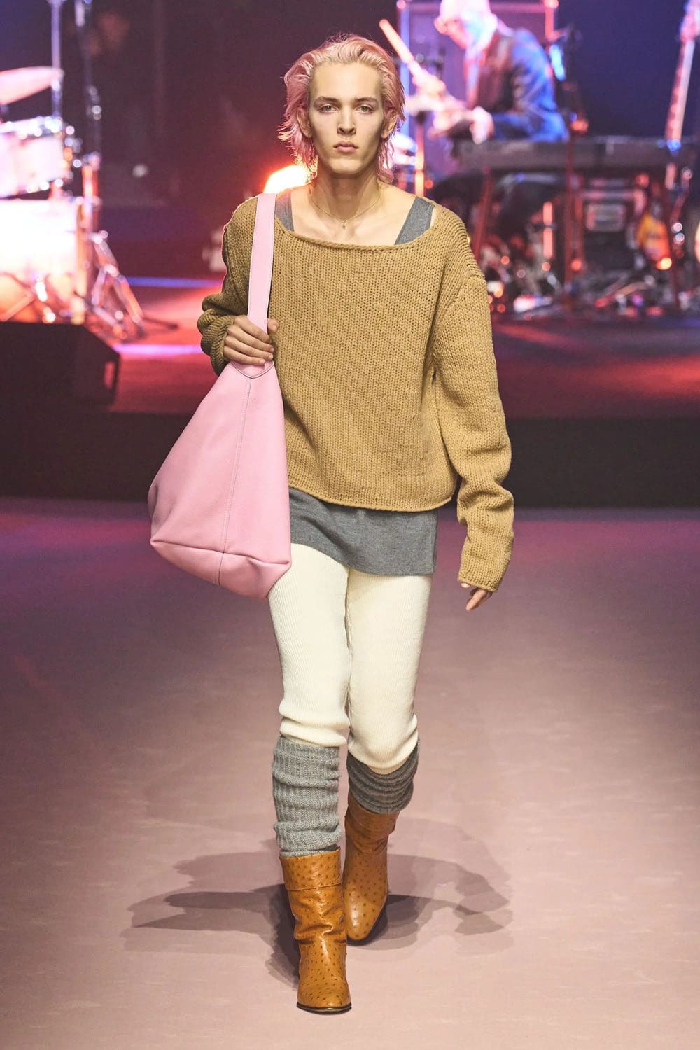Gucci Fall Winter 2023 2024 Runway Magazine 27