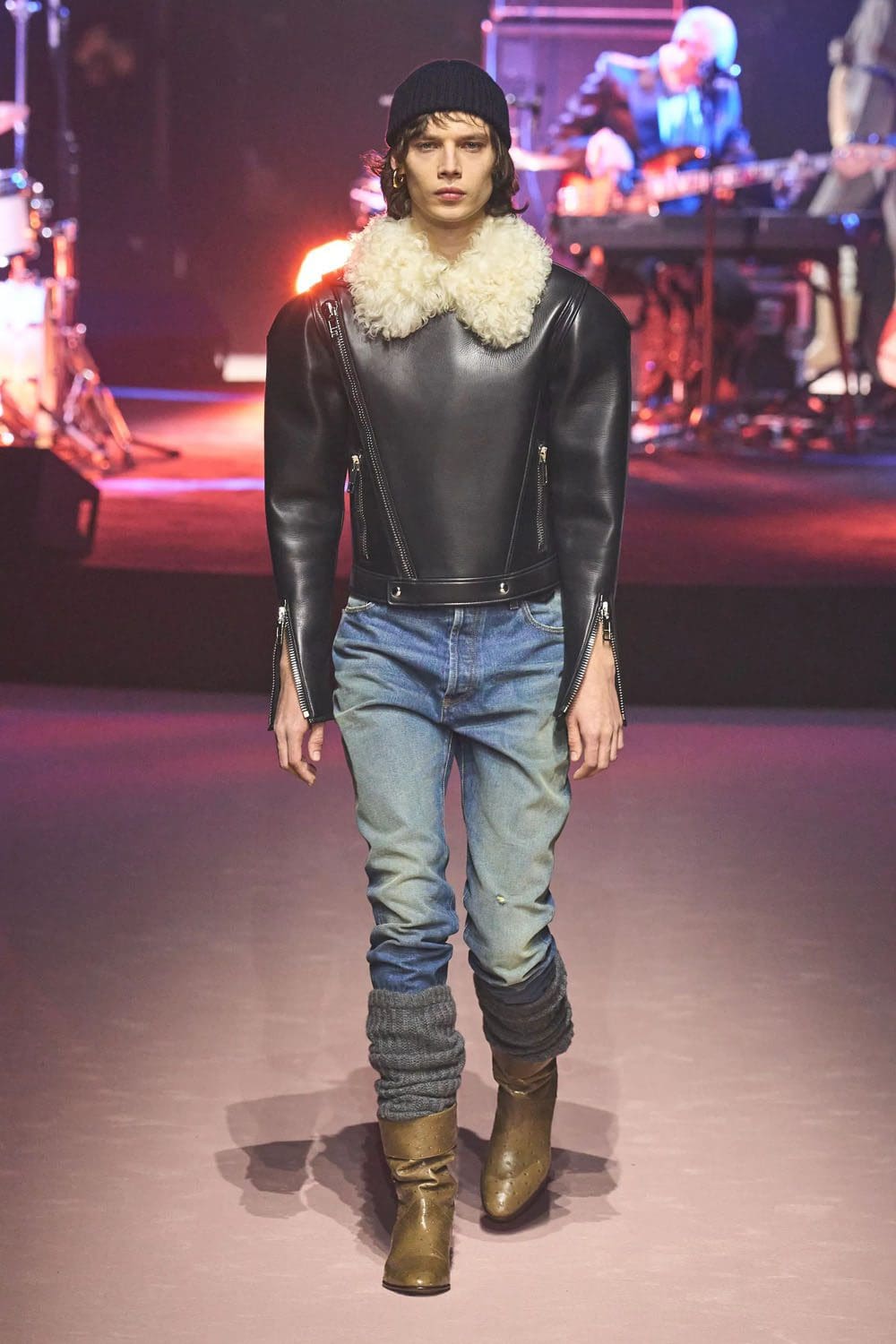 Gucci Fall Winter 2023 2024 Runway Magazine 31
