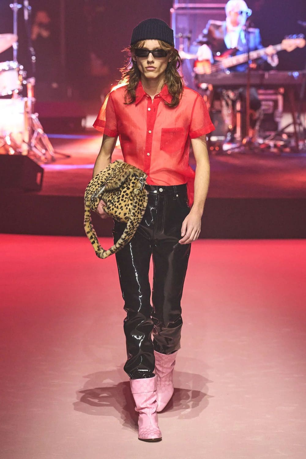 Gucci Fall Winter 2023 2024 Runway Magazine 32