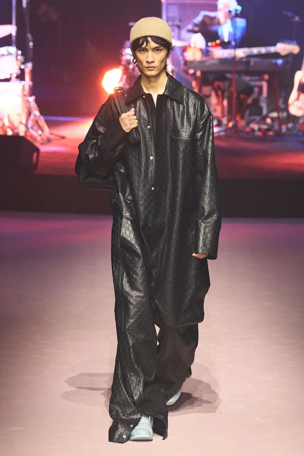 Gucci Fall Winter 2023 2024 Runway Magazine 42