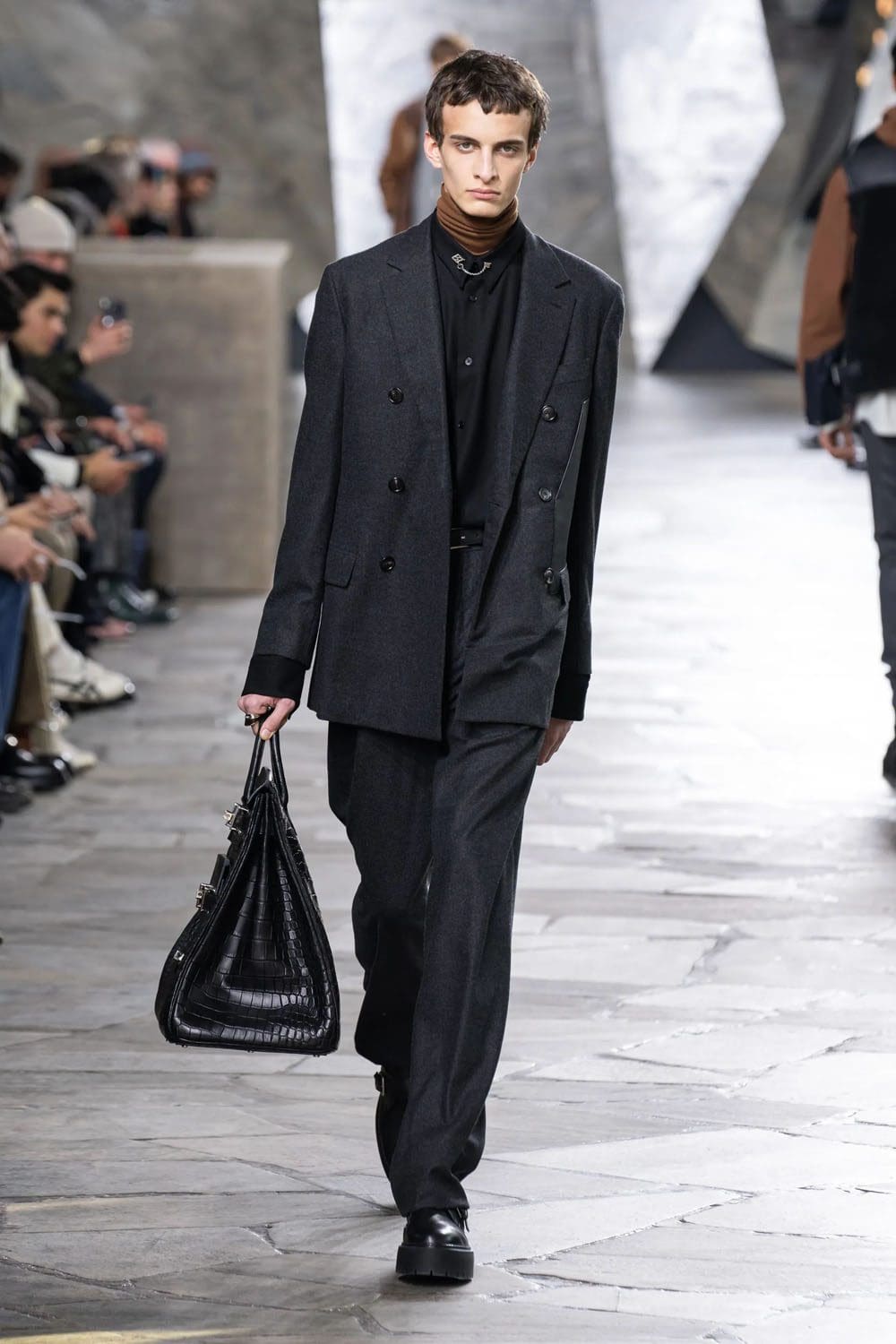 Hermes Fall Winter 2023 2024 Menswear Runway Magazine 11