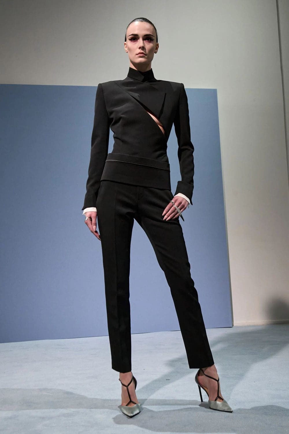 Jean Paul Gaultier 高级定制春夏 2023 海德尔阿克曼 Runway 21杂志