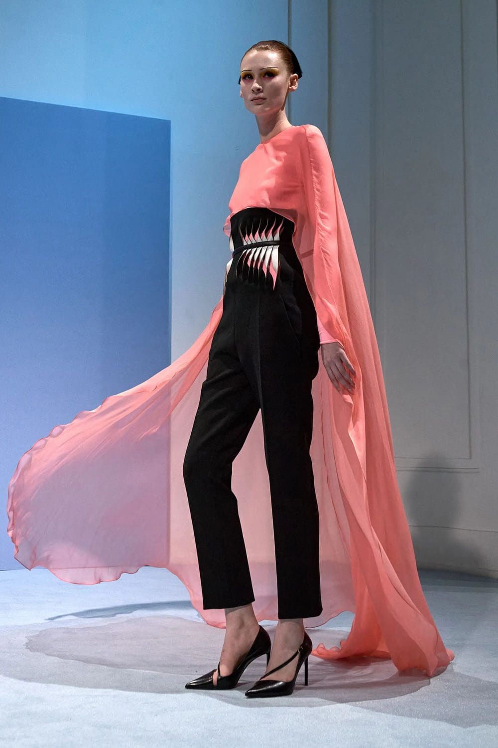 Jean Paul Gaultier 高级定制春夏 2023 海德尔阿克曼 Runway 22杂志