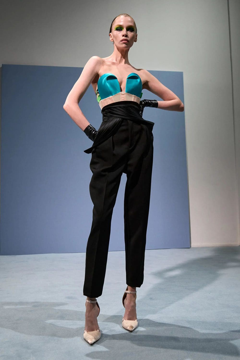 Jean Paul Gaultier 高级定制春夏 2023 海德尔阿克曼 Runway 6杂志