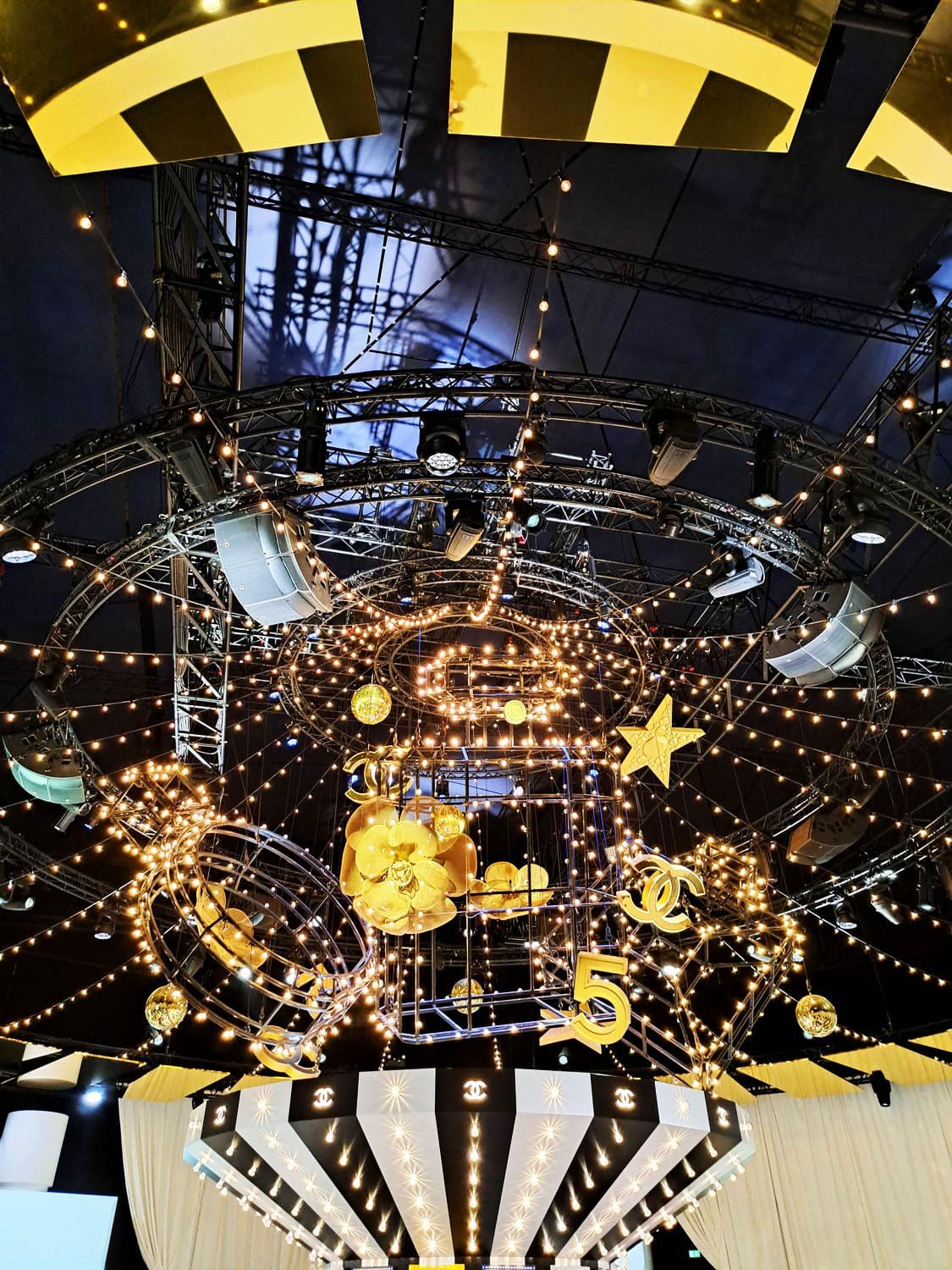 Exposition immersive Le Grand Numero de Chanel par RUNWAY CHARGEUR 1