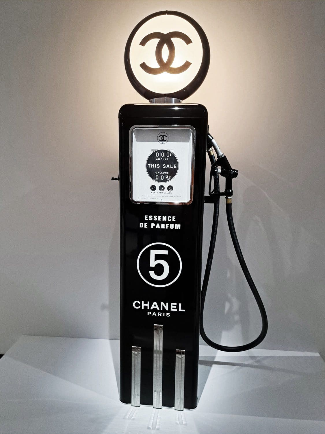 Exposition immersive Le Grand Numero de Chanel par RUNWAY CHARGEUR 11