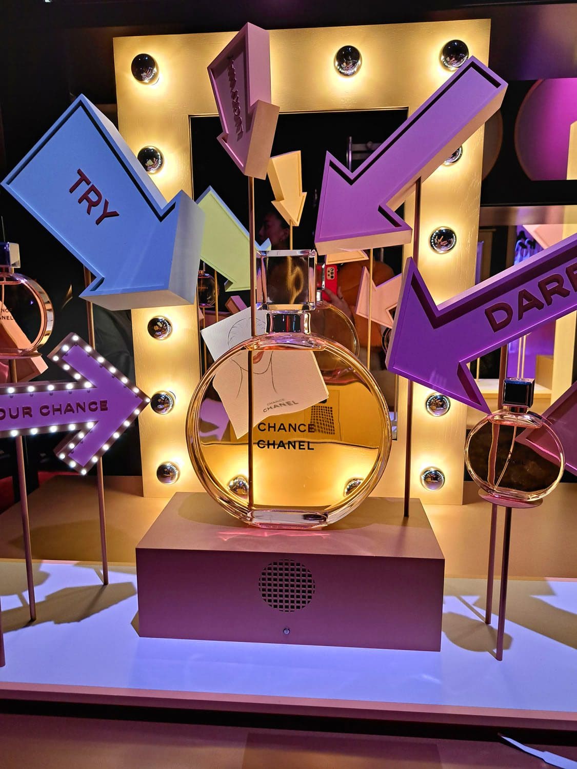 Exposition immersive Le Grand Numero de Chanel par RUNWAY CHARGEUR 14