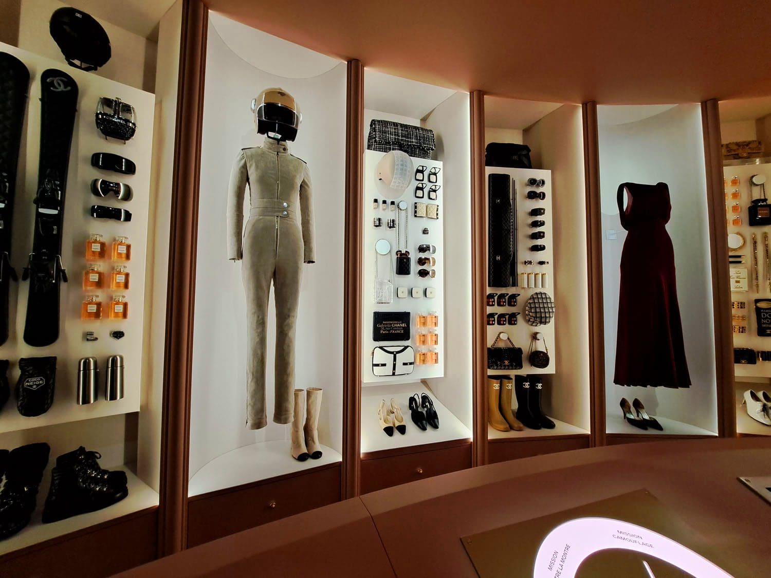 Exposition immersive Le Grand Numero de Chanel par RUNWAY CHARGEUR 39