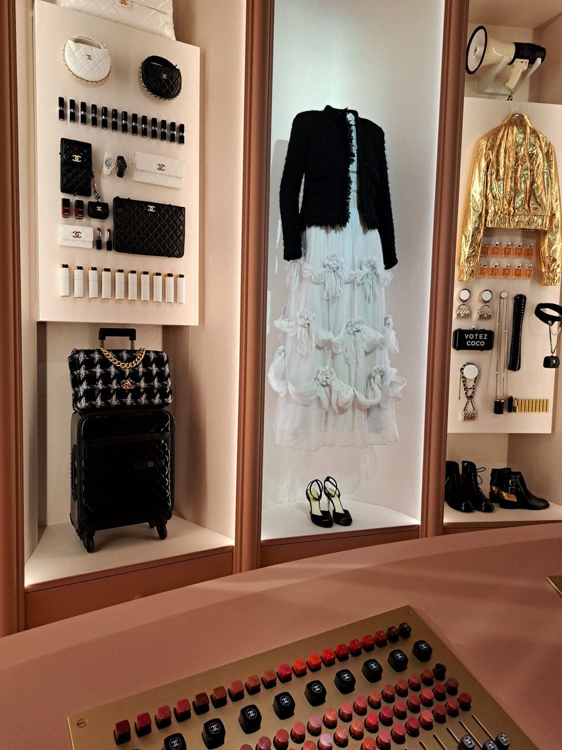 Exposition immersive Le Grand Numero de Chanel par RUNWAY CHARGEUR 45