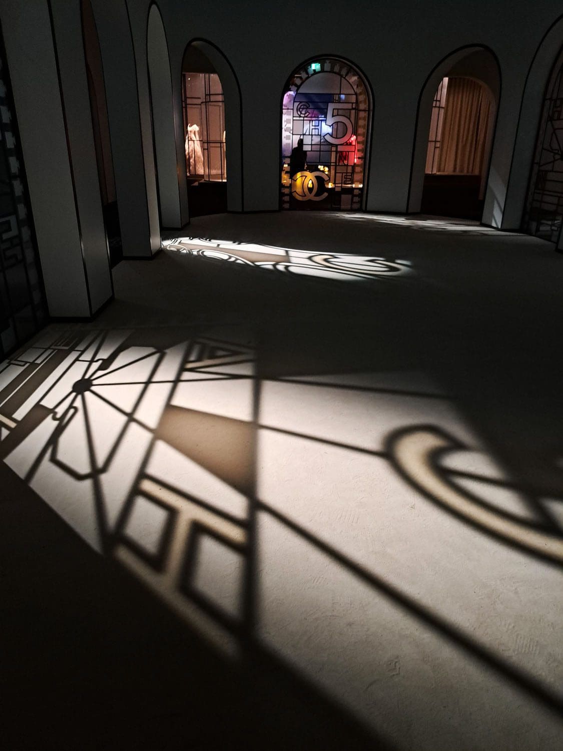 Exposition immersive Le Grand Numero de Chanel par RUNWAY CHARGEUR 5