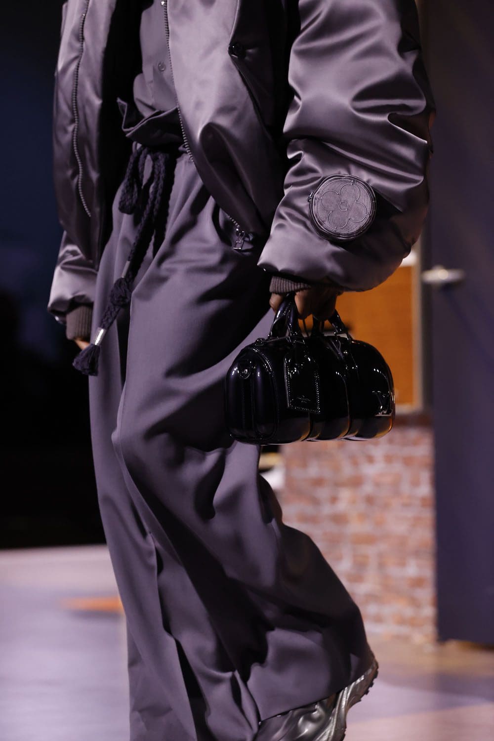 路易威登秋冬系列 2023 2024 男装特写细节 Runway 44杂志