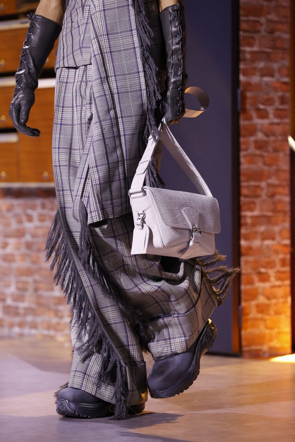 路易威登秋冬系列 2023 2024 男装特写细节 Runway 47杂志