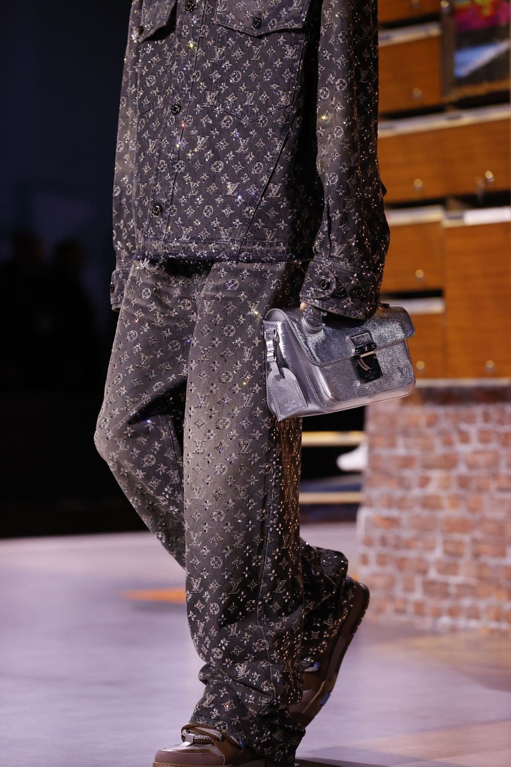路易威登秋冬系列 2023 2024 男装特写细节 Runway 50杂志