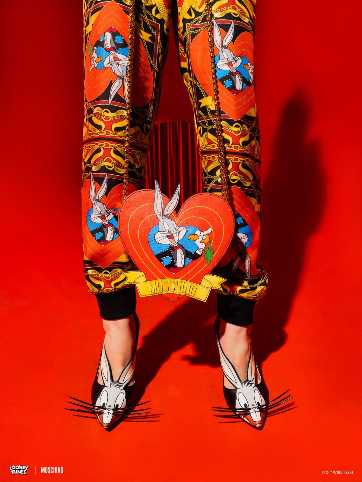 Moschino Bugs Bunny colección cápsula Runway Magazine 4