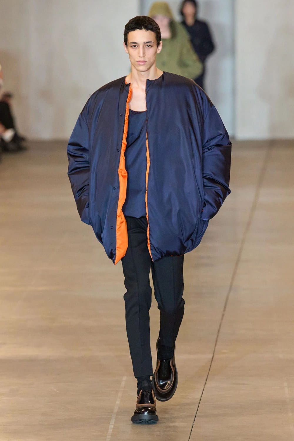 Prada Otoño Invierno 2023 2024 Ropa de Caballero Runway Magazine 19