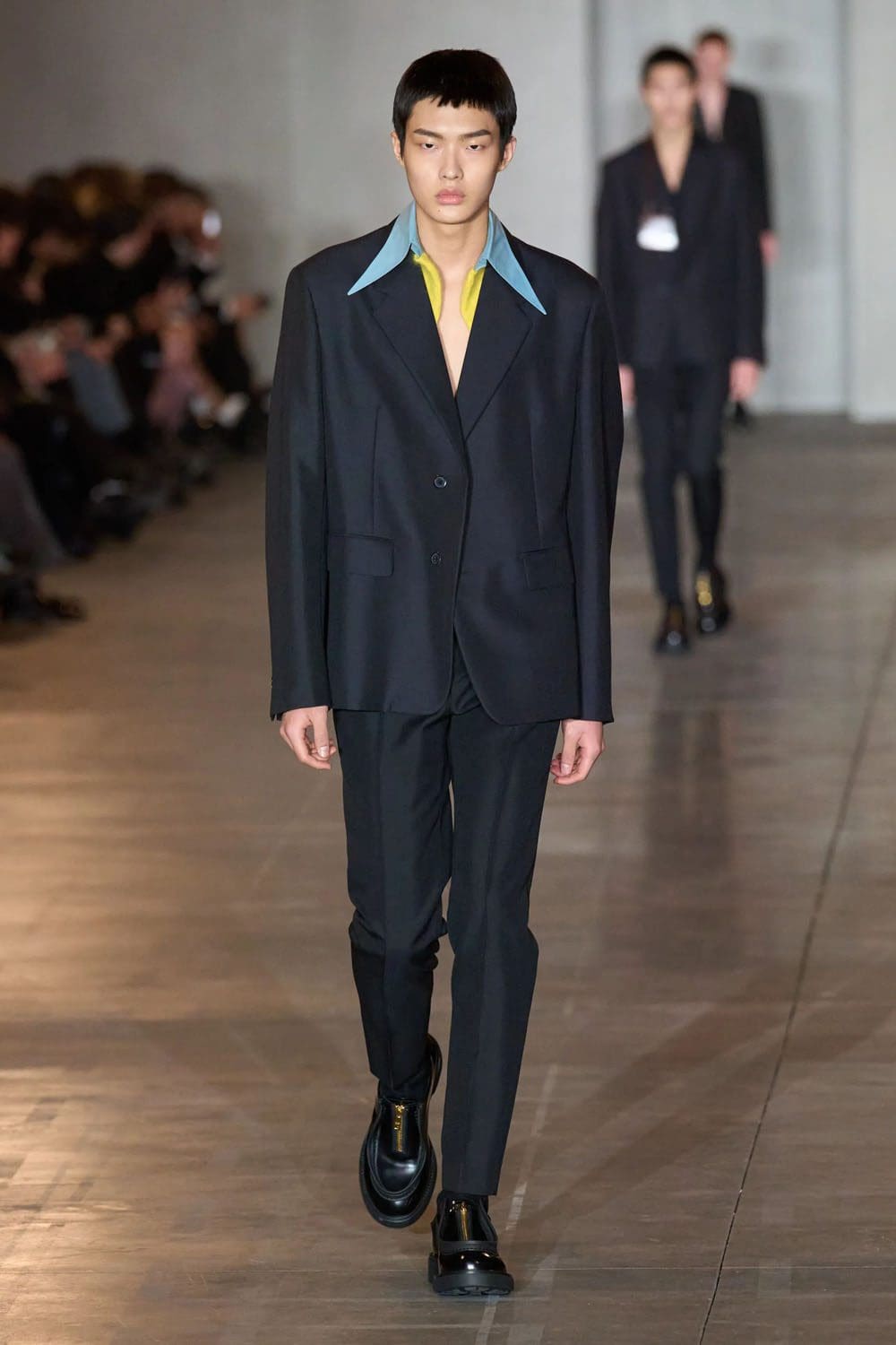 Prada Otoño Invierno 2023 2024 Ropa de Caballero Runway Magazine 2