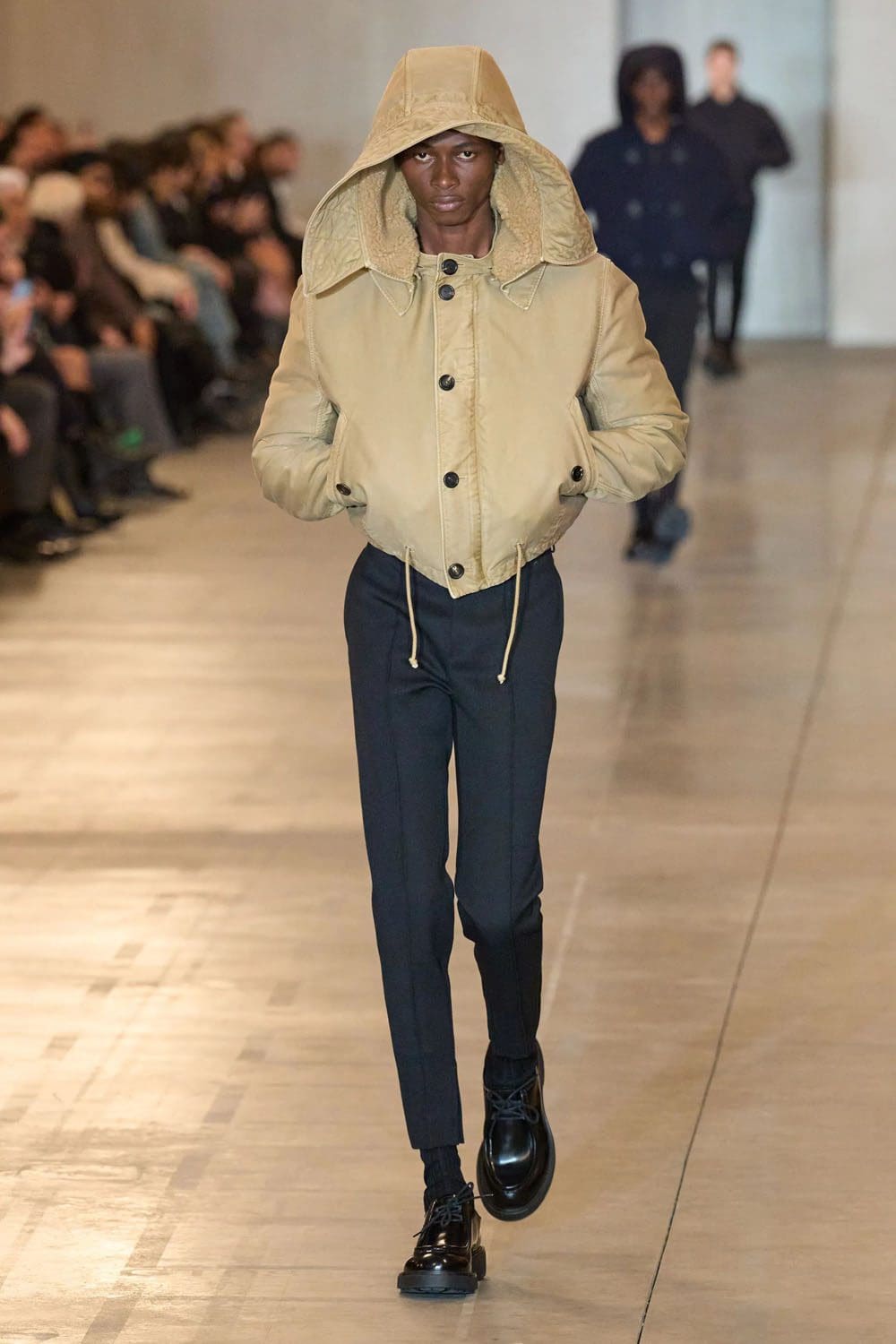 Prada Otoño Invierno 2023 2024 Ropa de Caballero Runway Magazine 25