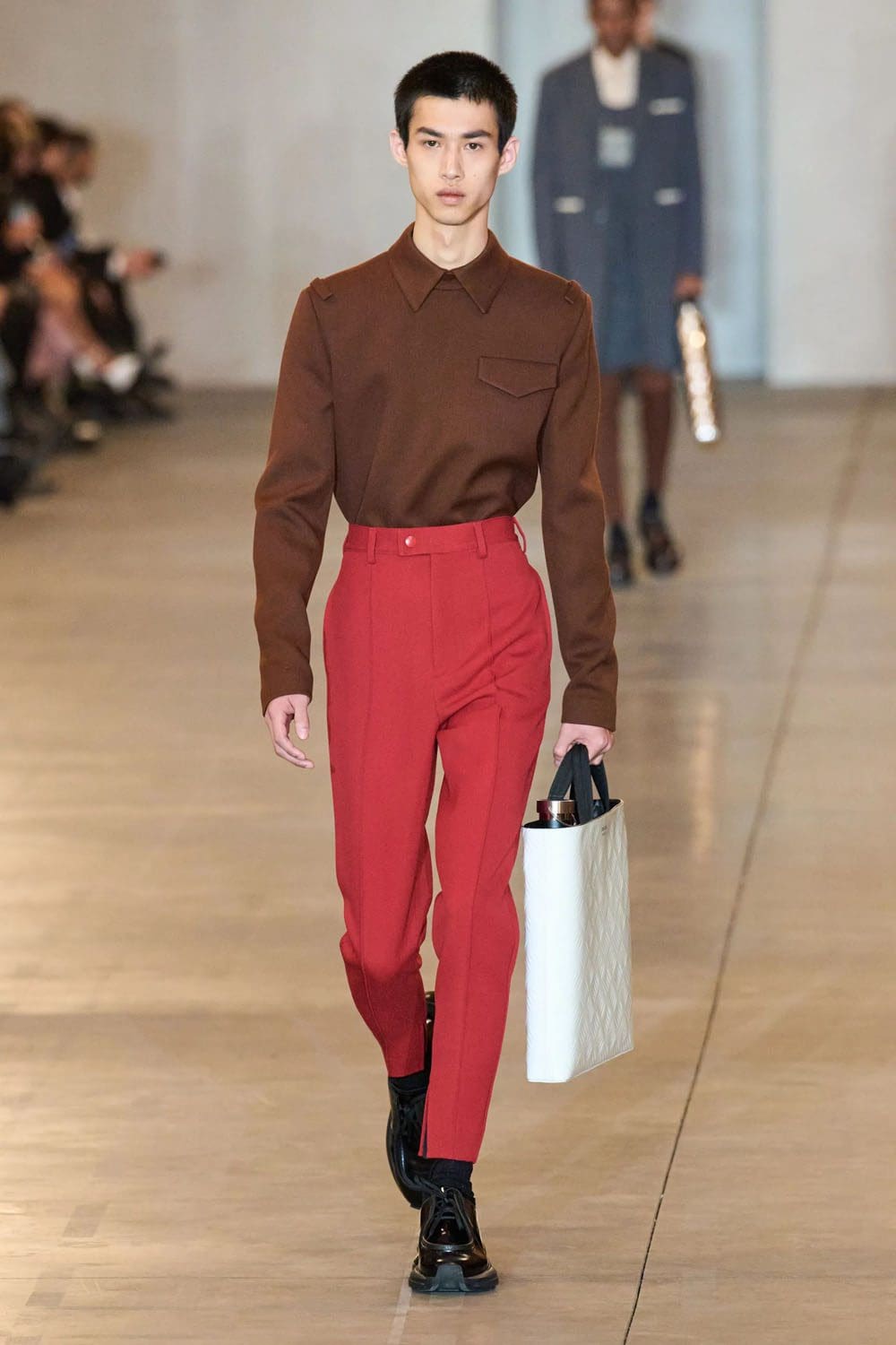 Prada Otoño Invierno 2023 2024 Ropa de Caballero Runway Magazine 31