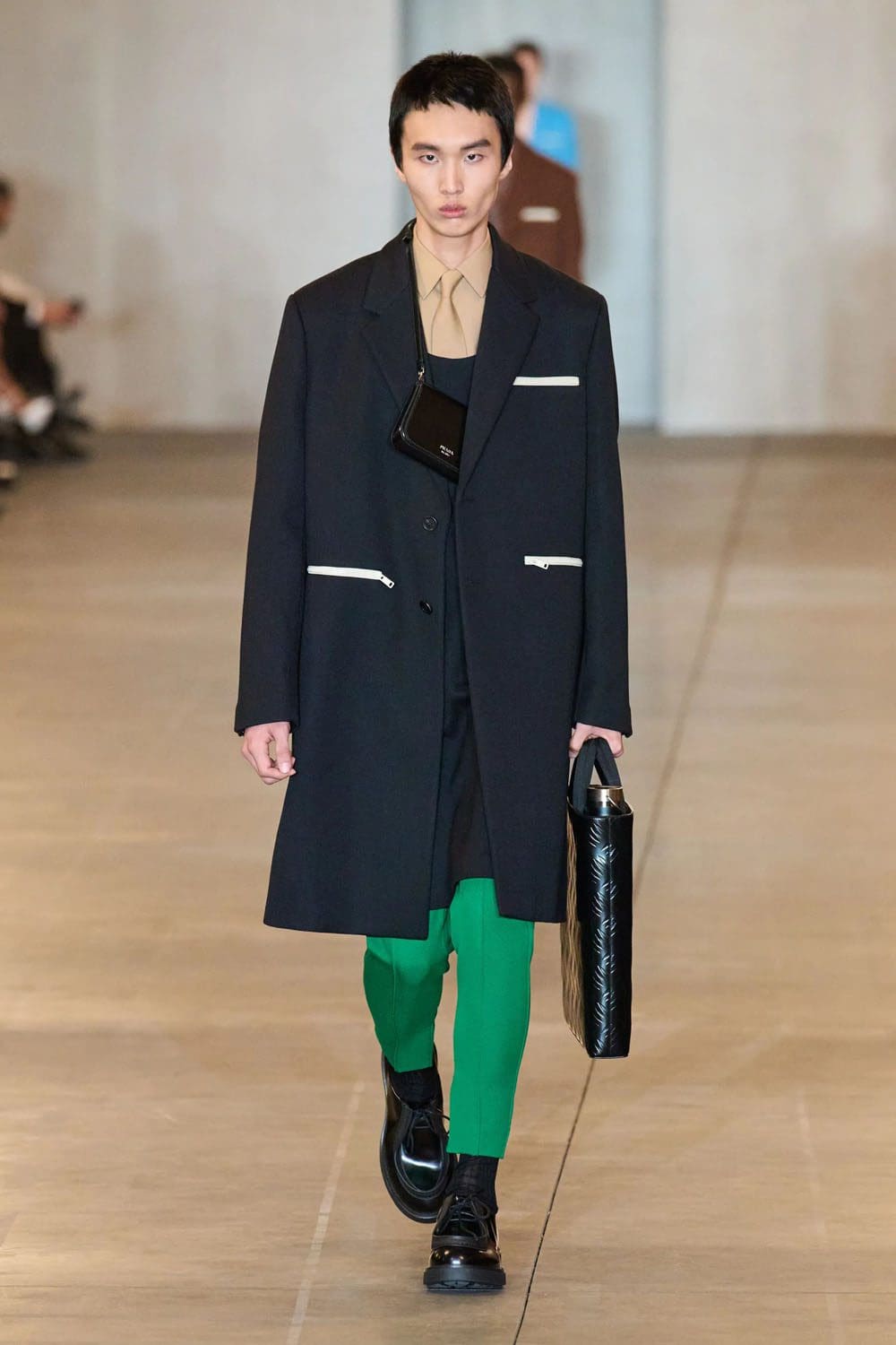 Prada Otoño Invierno 2023 2024 Ropa de Caballero Runway Magazine 33