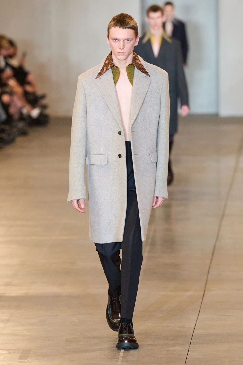 Prada Otoño Invierno 2023 2024 Ropa de Caballero Runway Magazine 44