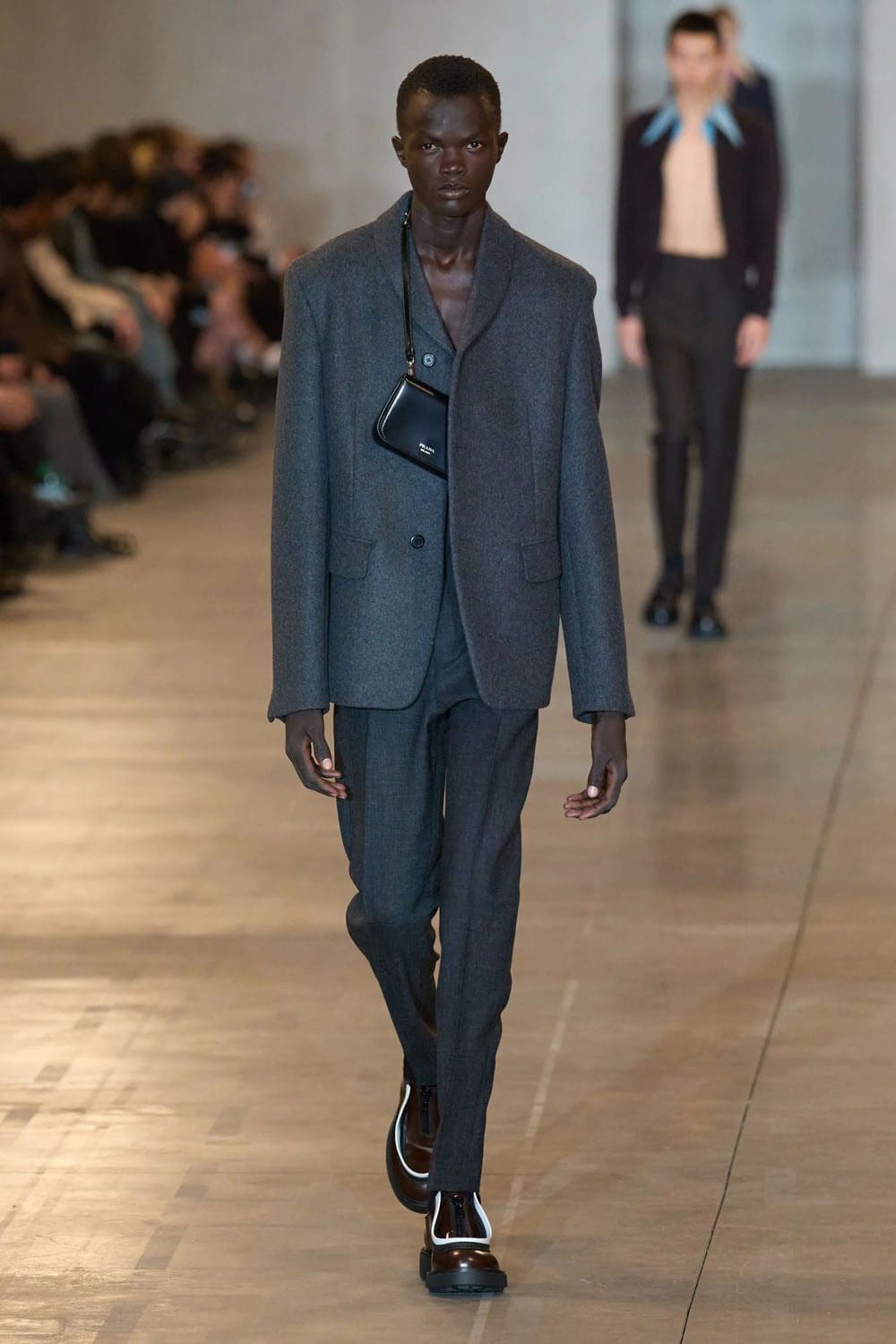 Prada Otoño Invierno 2023 2024 Ropa de Caballero Runway Magazine 6