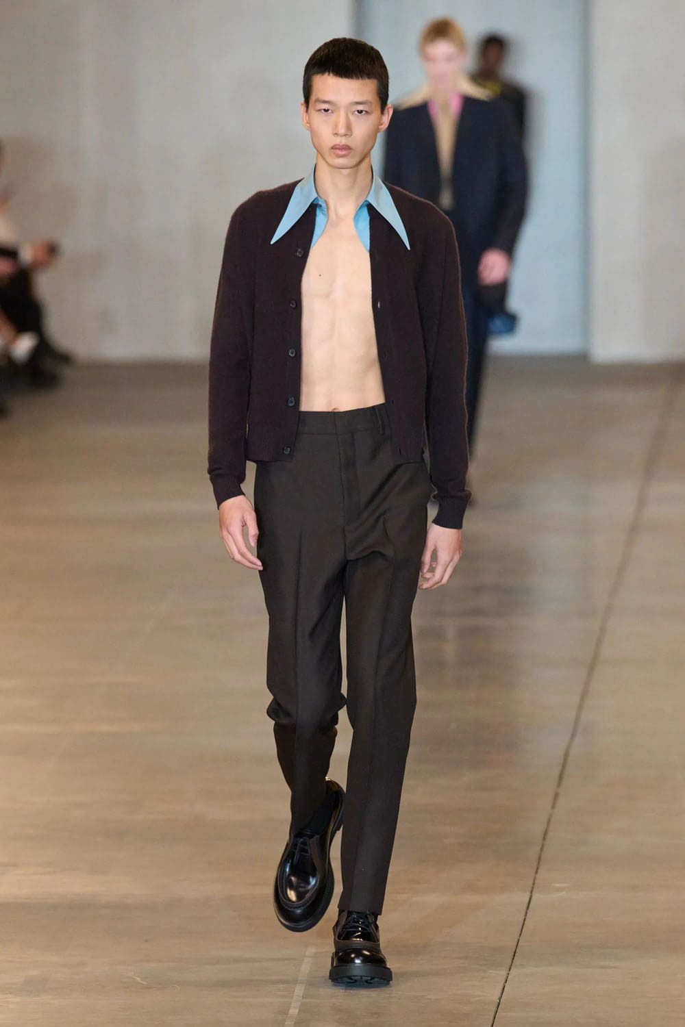 Prada Otoño Invierno 2023 2024 Ropa de Caballero Runway Magazine 7