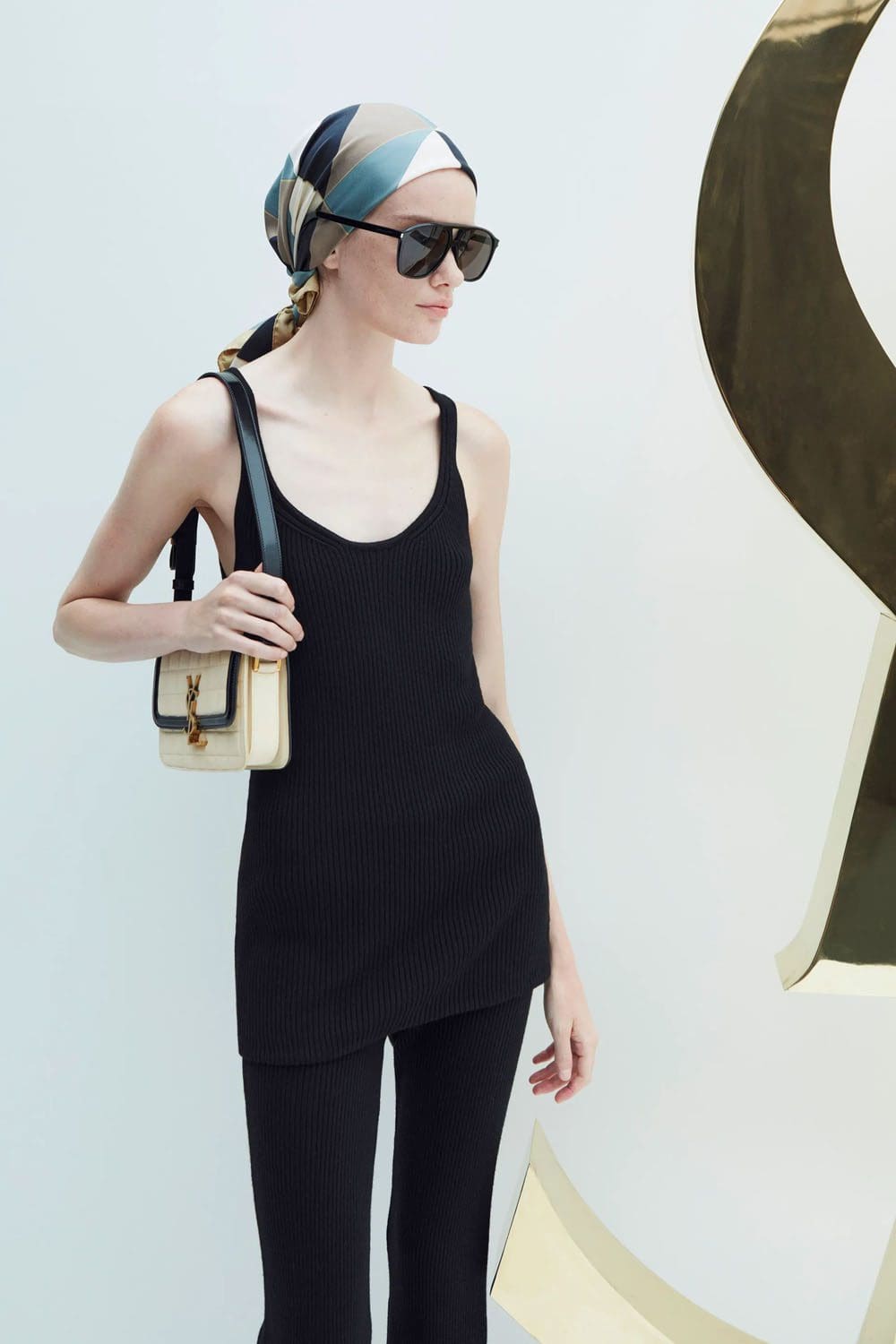 Complejo turístico Saint Laurent 2023 Runway Magazine 26