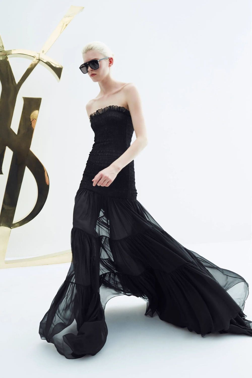 Complejo turístico Saint Laurent 2023 Runway Magazine 5