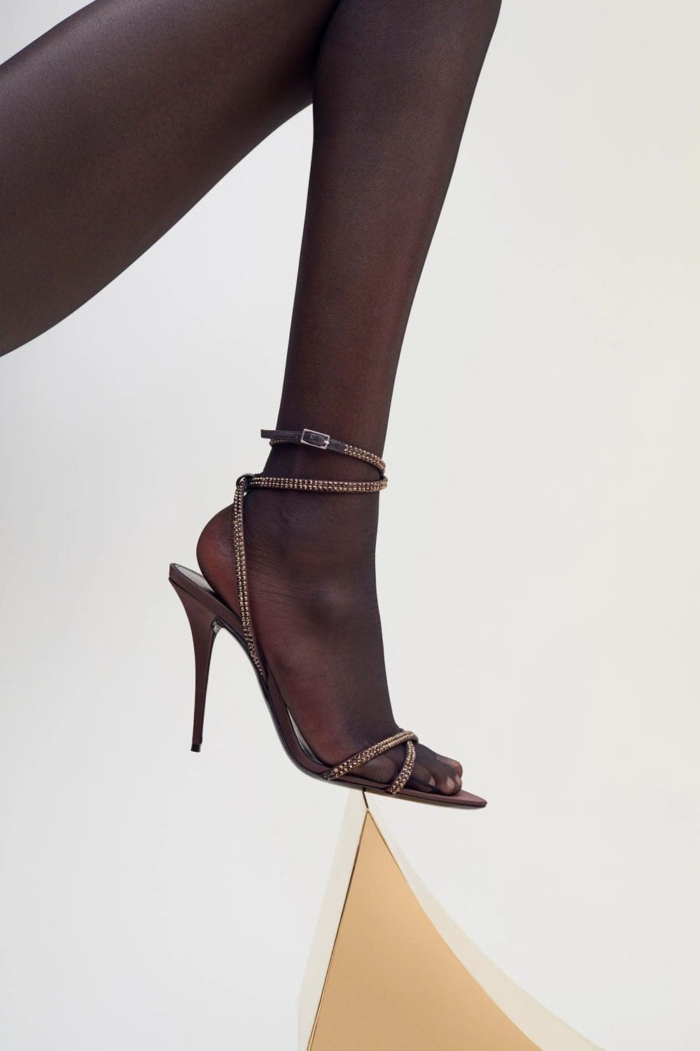 Complejo turístico Saint Laurent 2023 Runway Magazine 58