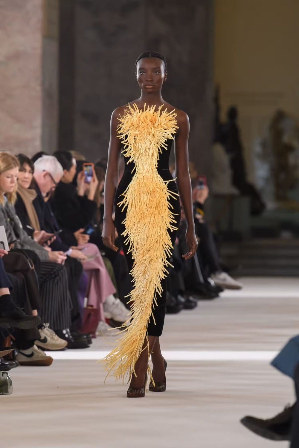Schiaparelli Taxidermie Haute Couture Printemps Été 2023 Runway Revue 5 1