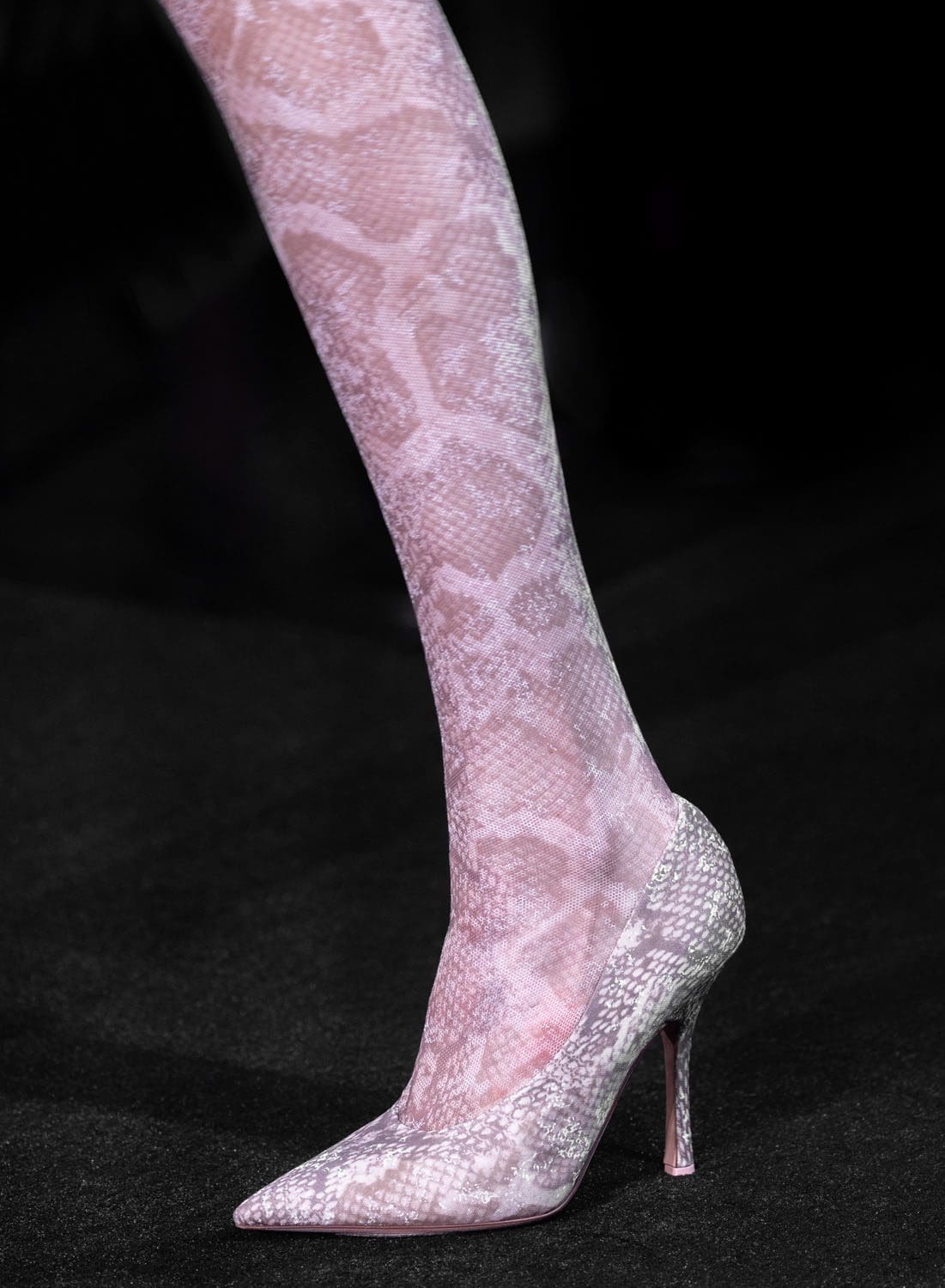 Valentino Couture Printemps Été 2023 Détails Gros plan Runway Magazine 2